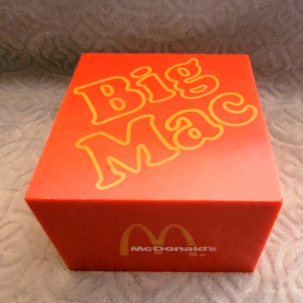 📻🎶1970s McDonald's BIG MAC General Electric AM Radio